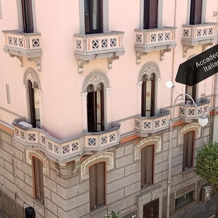 In Via Roma Bed & Breakfast ซาแลร์โน ภายนอก รูปภาพ
