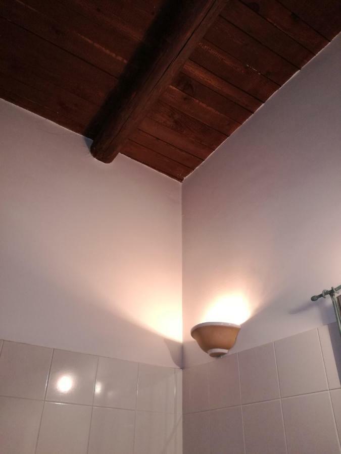 In Via Roma Bed & Breakfast ซาแลร์โน ภายนอก รูปภาพ