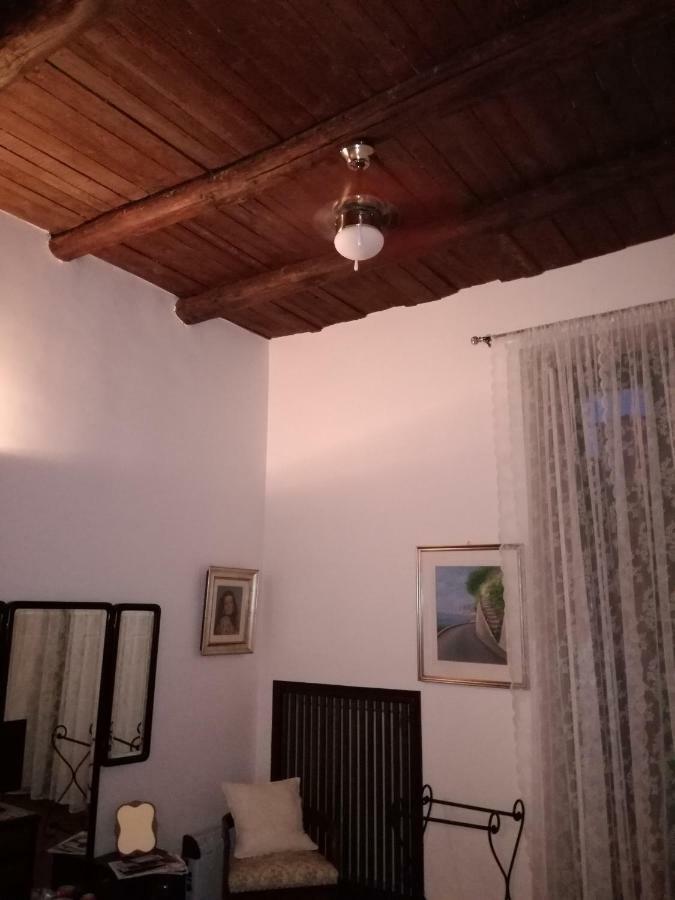 In Via Roma Bed & Breakfast ซาแลร์โน ภายนอก รูปภาพ