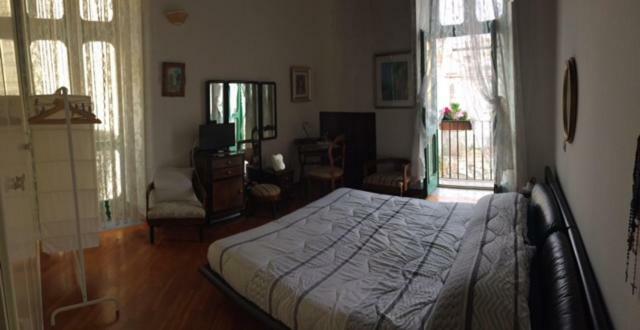 In Via Roma Bed & Breakfast ซาแลร์โน ภายนอก รูปภาพ
