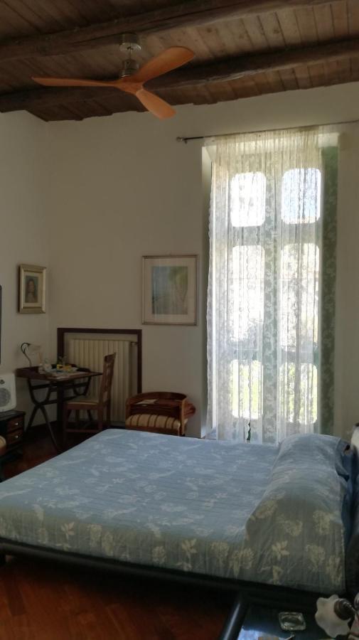 In Via Roma Bed & Breakfast ซาแลร์โน ภายนอก รูปภาพ